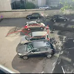 Studio indépendant proche centre et parking